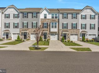 66 Hamilton Ct, Pennsauken, NJ 08110
