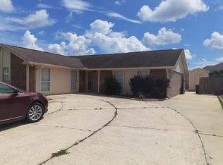 4737 Red Oak Dr, Marrero, LA 70072