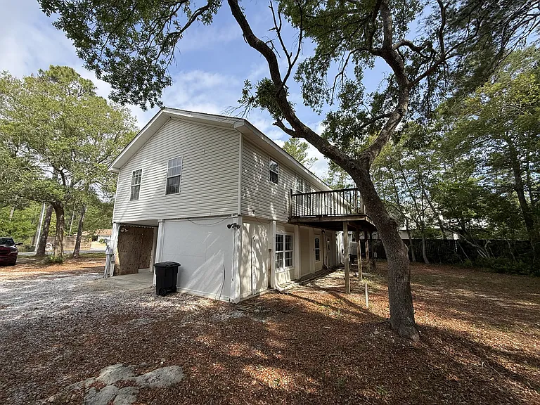 72 Pisces Dr — Photo 3