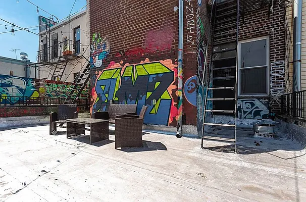 Rented by Century 21 Premier  | media 1