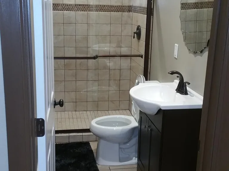 12877 Glenoaks Blvd — Photo 11