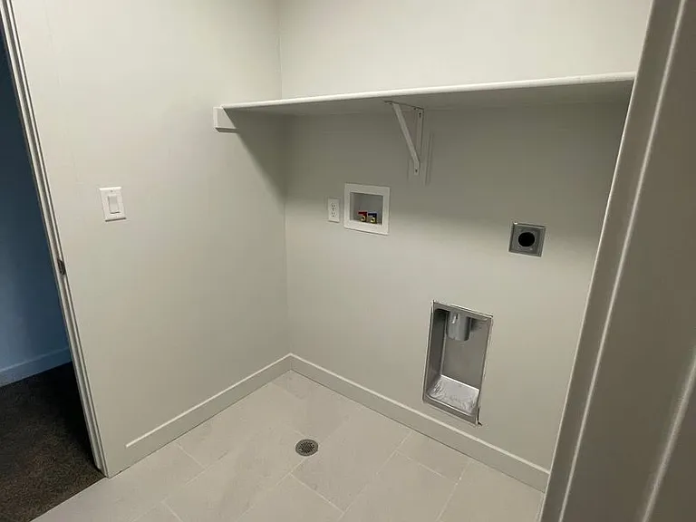 4380 W Bergen Ln — Photo 1