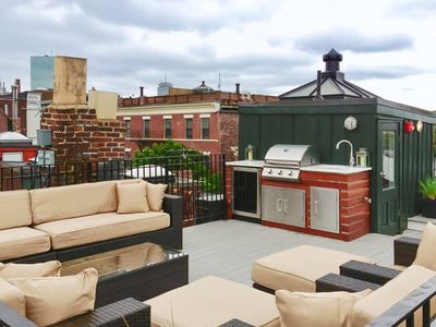 12 Grove St, Boston, MA, 02114