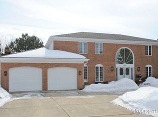 3641 Pebble Beach Rd, Northbrook, IL 60062