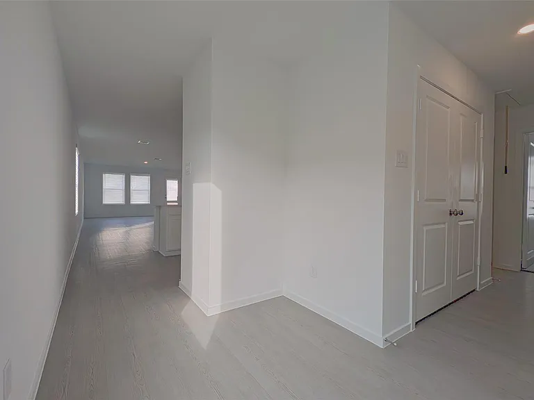 21518 Willow River Canyon Ln — Photo 4