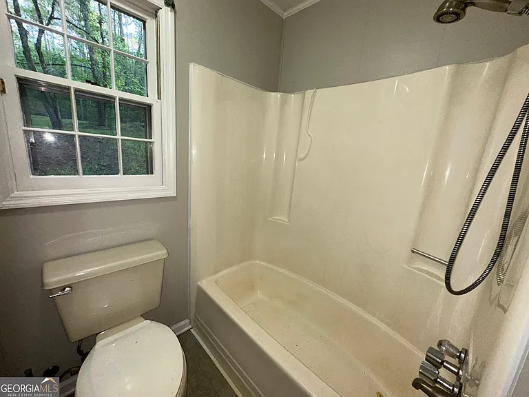 1218 Salem Chipley Rd — Photo 4