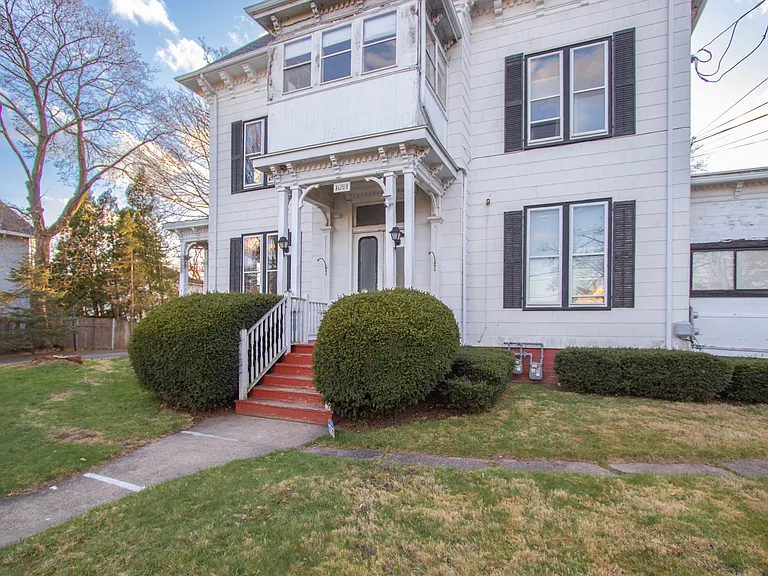 1851 Northampton St #1L — Photo 37