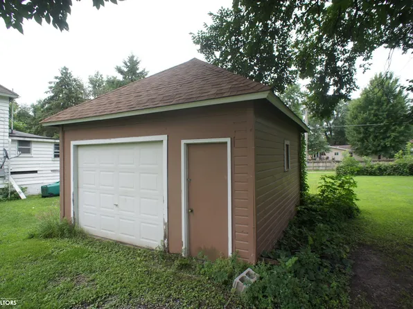 520 Walnut St, Webster City, IA 50595