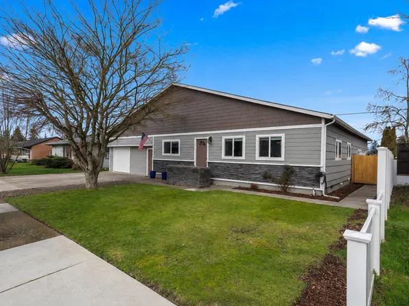 1051 W Oak St, Lebanon, OR 97355