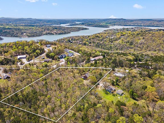 2nd image of 418 Briar Cliff Road