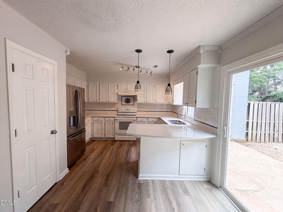 1st image of 4305 Kaplan Dr