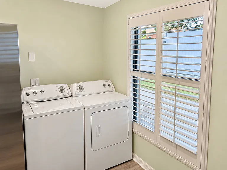 Laundry in-unit: washer and dryer