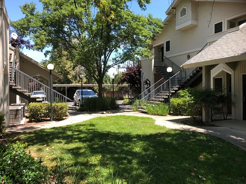 3836 Annadale Lane - Montebella Apartments