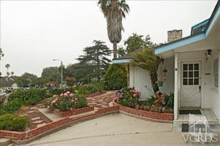 2nd image of 411 Aliso St