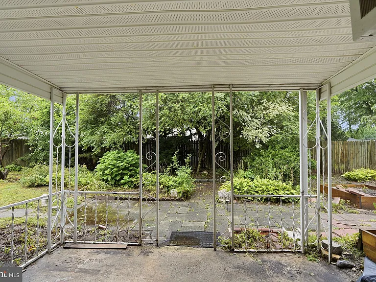 65 Orchard Ln — Photo 30