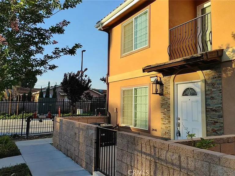 16408 Valencia Ave #110 — Photo 9