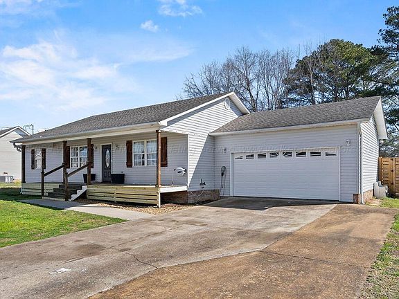 2nd image of 61 Trinity Ln