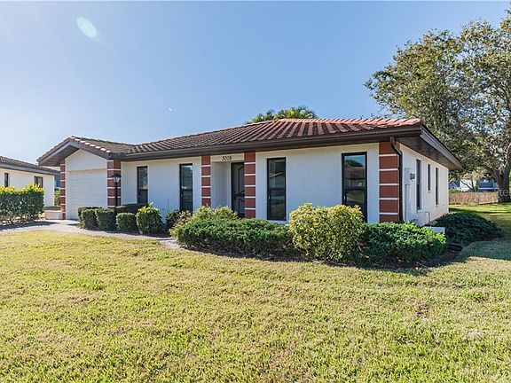2nd image of 3008 Vivienda Dr