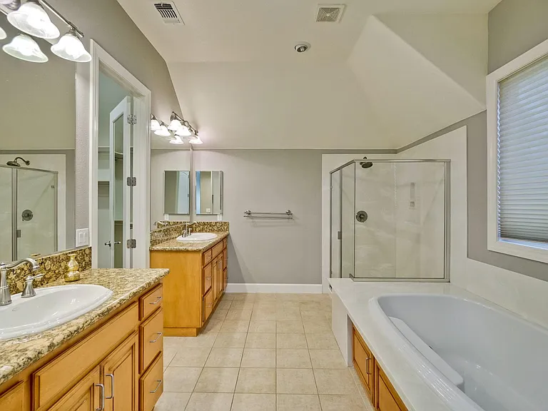 4220 Wilkie Way — Photo 9