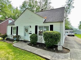 23302 Roger Dr, Euclid, OH