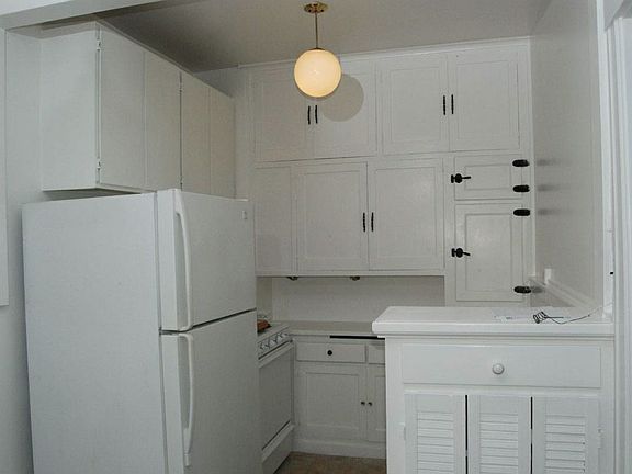 3rd image of 2160 Van Ness Ave APT 11