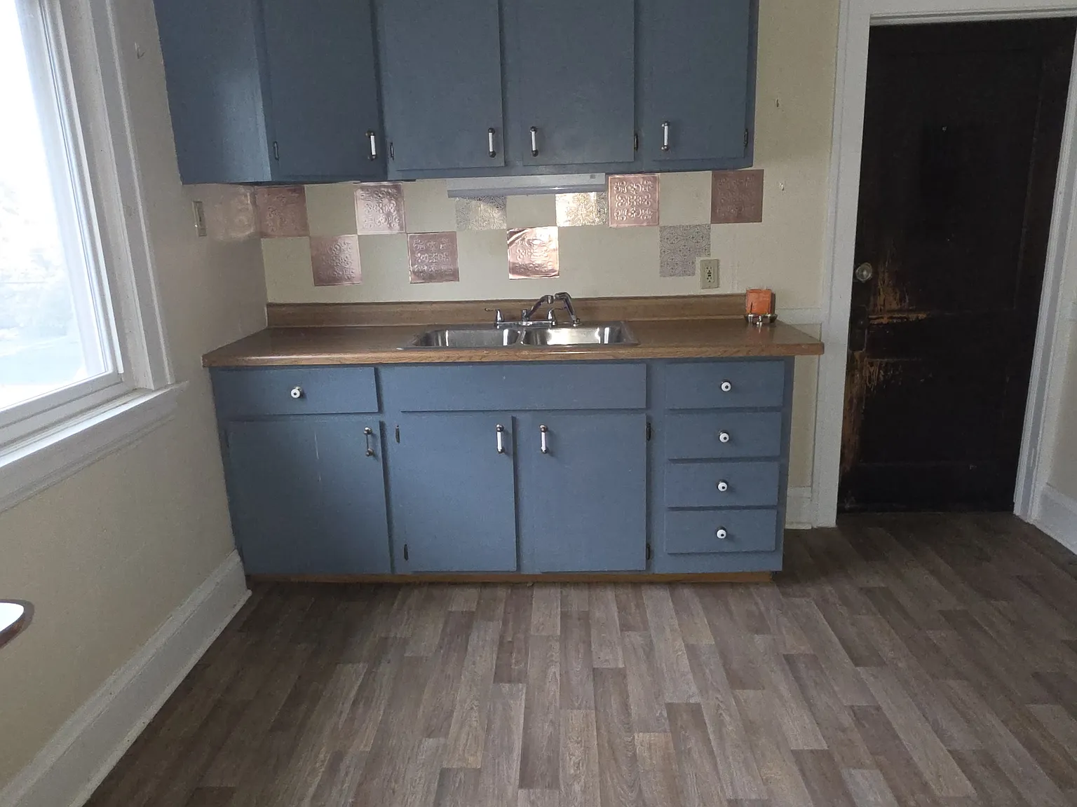 2 bed, 1100 sqft, $1,500 — Photo 3
