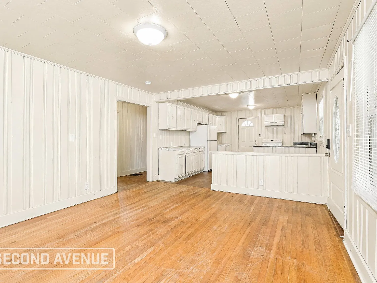 2 bed, 1.0 bath, 896 sqft, $1,225 — Photo 3
