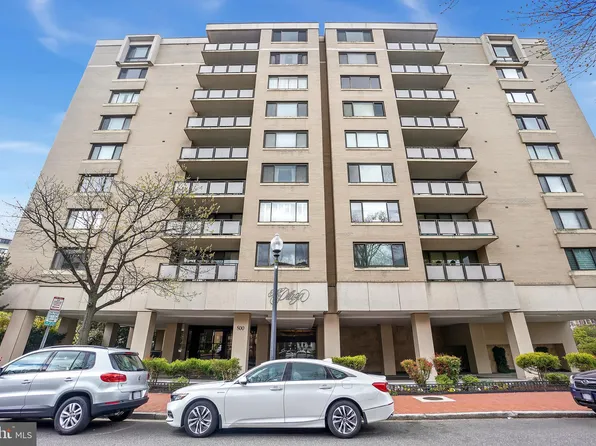 800 25th St NW #1001, Washington, DC 20037