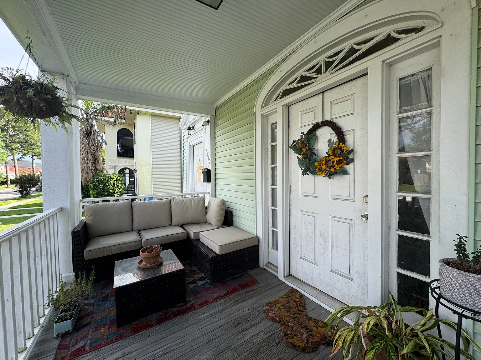 2 bed, 1196 sqft, $1,850 — Photo 3