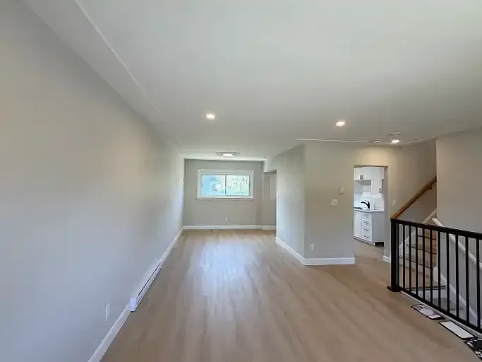 3 bed, 1.5 bath, $2,295 — Photo 3