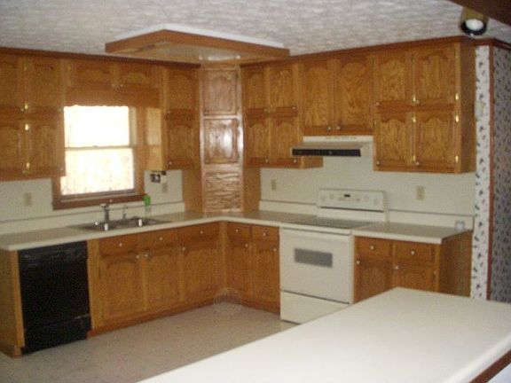 HUGE KITCHEN!