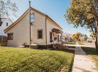 616 W Wisconsin St, Portage, WI 53901