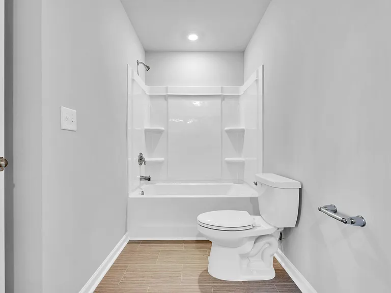 138 Talladega Dr — Photo 22