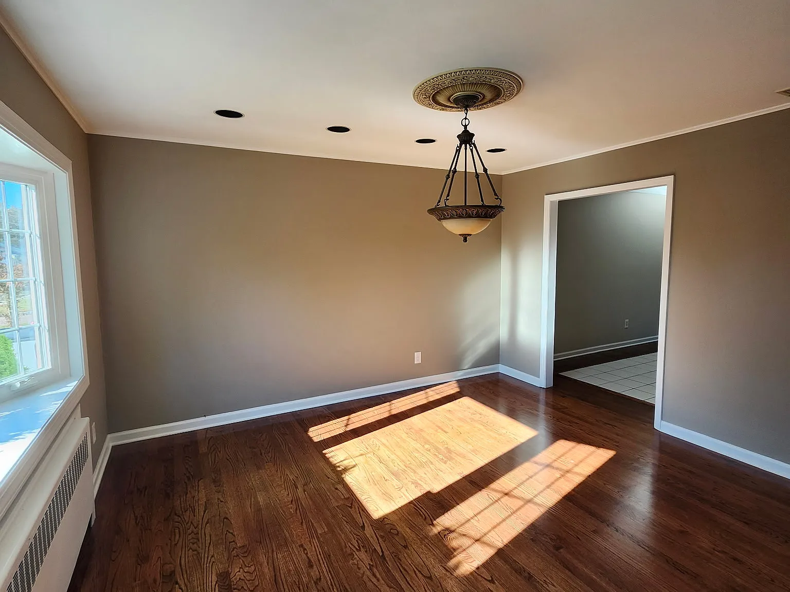 3 bed, 1600 sqft, $3,850 — Photo 4