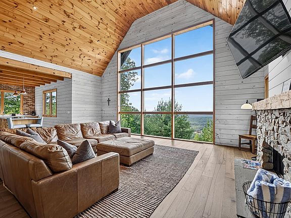 5th image of 120 Ada Ridge Rd