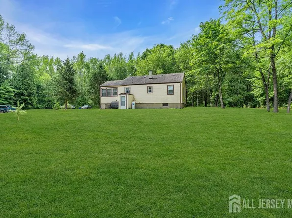 211 E Greystone Rd, Old Bridge, NJ 08857