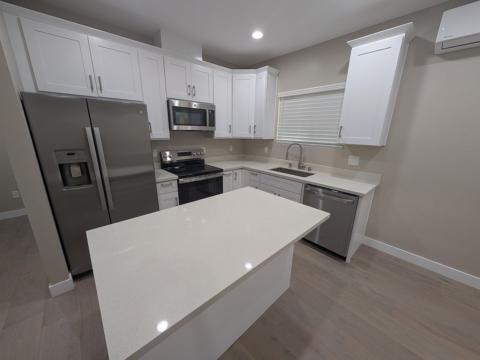 1st image of 2518 Parkland Ct