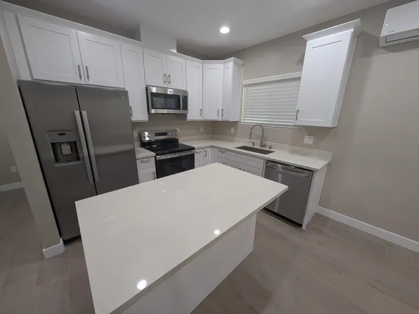 2518 Parkland Ct, Santa Clara, CA 95051