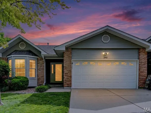 2942 Sylvan Ln, Saint Charles, MO 63301