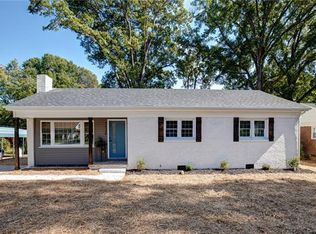 1126 Dresden Dr, Charlotte, NC 28205