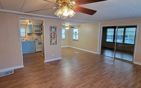 3rd image of 33B Dale Dr