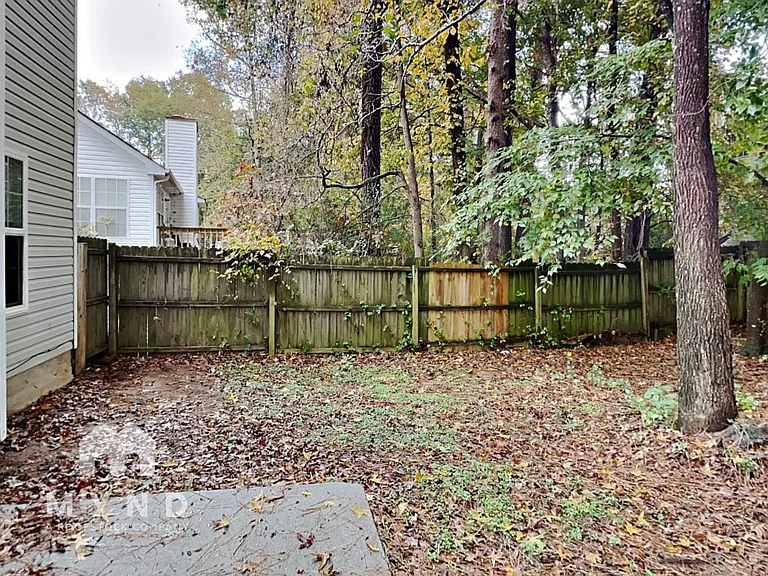 6437 Phillips Ct — Photo 31