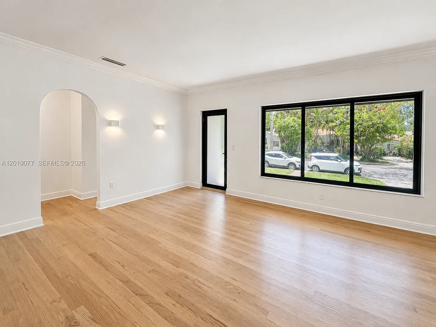 3 bed, 1547 sqft, $6,200 — Photo 1