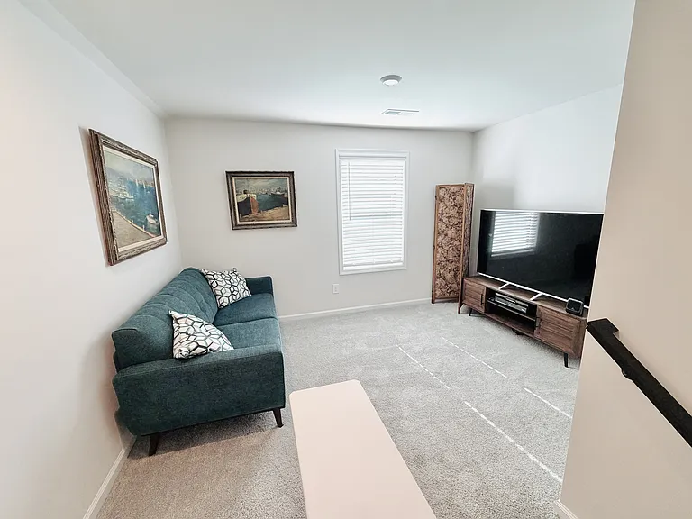 667 Honeydew Dr — Photo 33