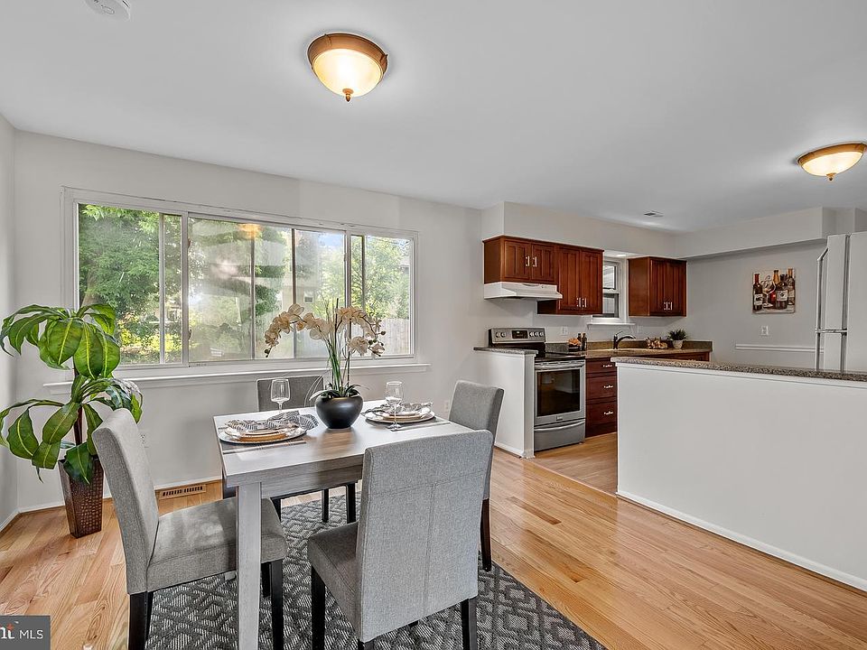 1st image of 306 Elm Ave