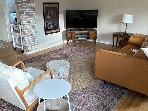 3rd image of 71 Roseland Ave APT 68