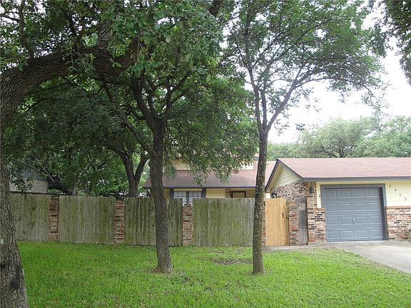 2nd image of 8408 Mesa Dr #A