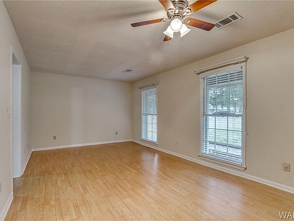 2nd image of 7226 61st Ave E