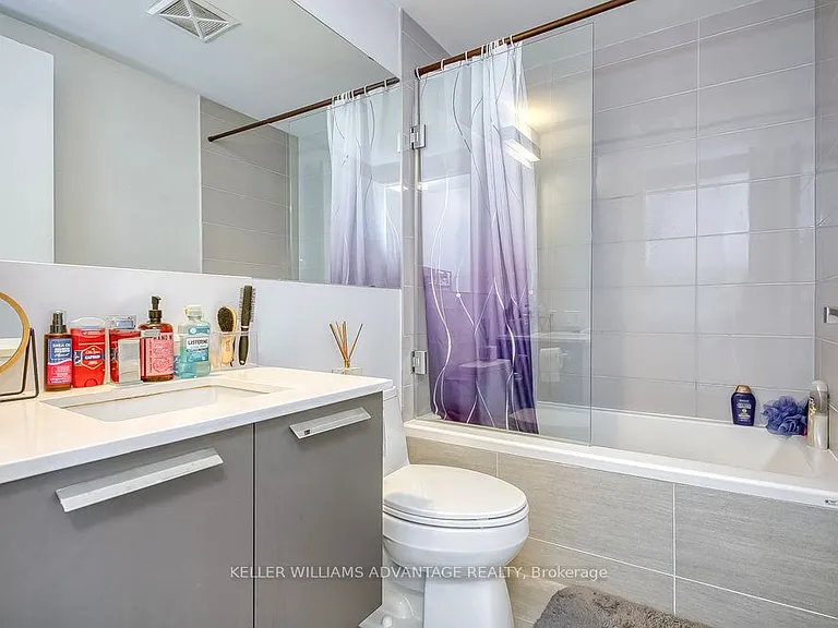 28 Wellesley St E #603 — Photo 5