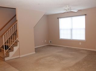 17 Inverness Dr, Edison, NJ 08820